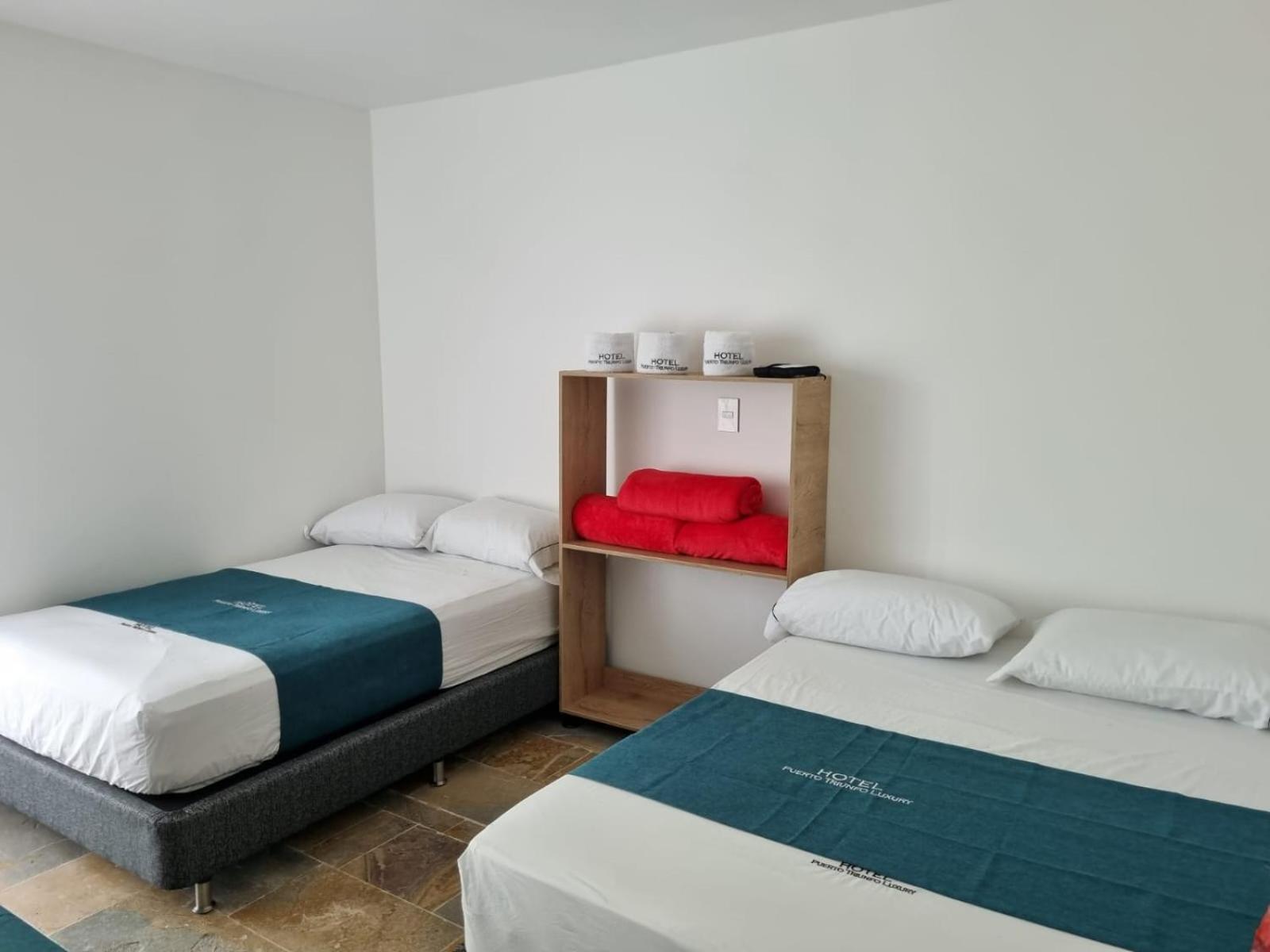 Hotel Puerto Triunfo Doradal Ngoại thất bức ảnh
